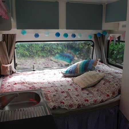 B&B Oeland Caravan "Juf Jansen" Ottoland ภายนอก รูปภาพ