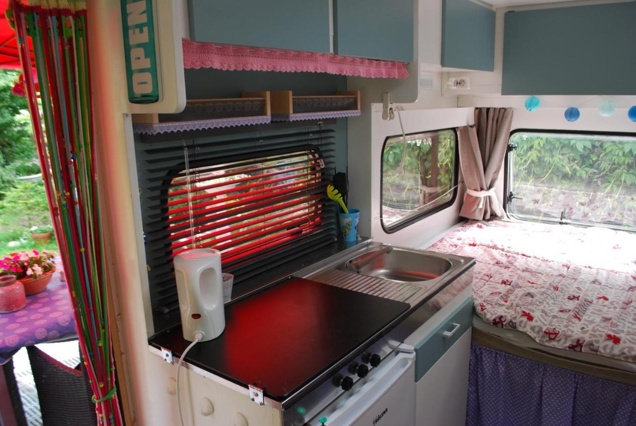 B&B Oeland Caravan "Juf Jansen" Ottoland ภายนอก รูปภาพ